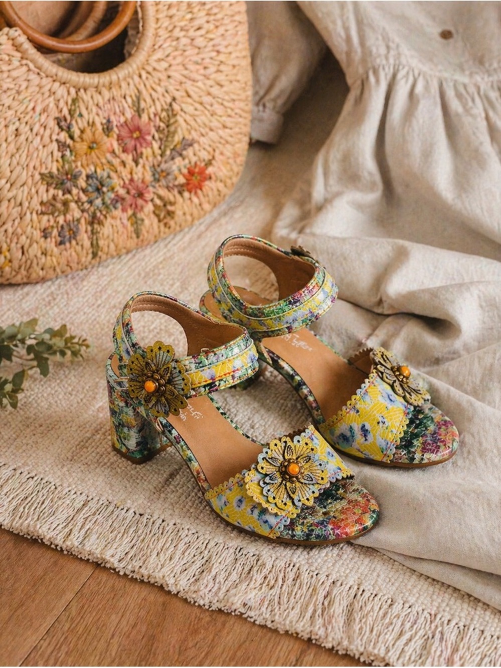 L’Artiste Floral Leather Sandals EU 36 Boho Block Heel Statement Shoes